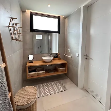 Medanojoy1- 3 Bedrooms- Steps From Playa Chica- Balcony *