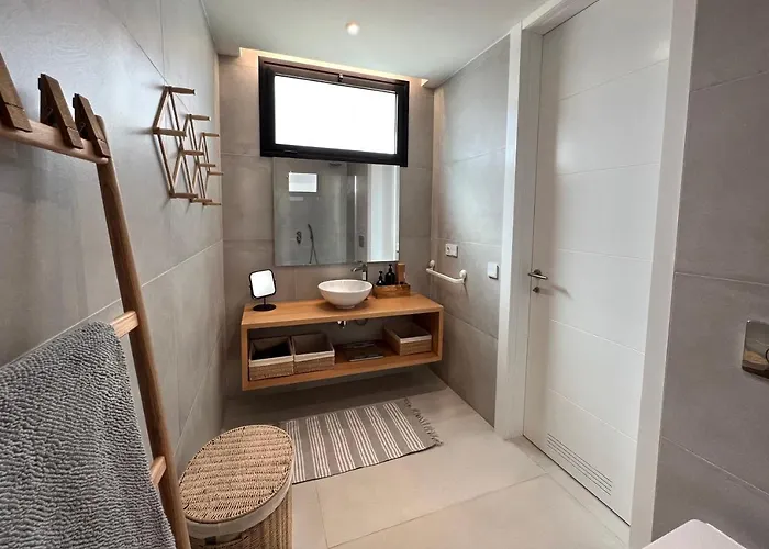 Medanojoy1- 3 Bedrooms- Steps From Playa Chica- Balcony *