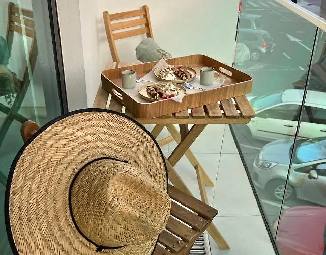 Apartment Medanojoy1- 3 Bedrooms- Steps From Playa Chica- Balcony El Médano